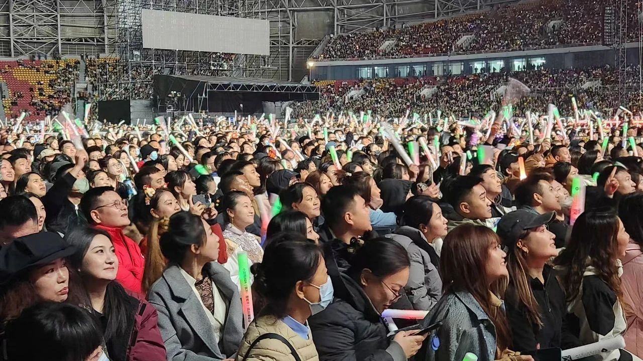 順程保安押運公司協(xié)助公安部門(mén)圓滿(mǎn)完成小沈陽(yáng)《我不！是歌手》2024巡回演唱會(huì )鞍山站安保任務(wù)